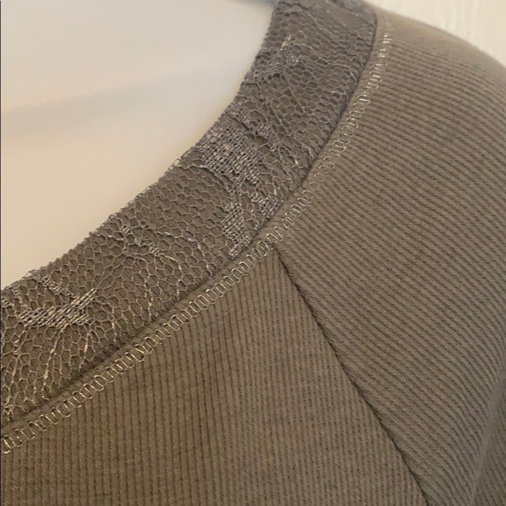 Grey Tee - Picture 2 of 4